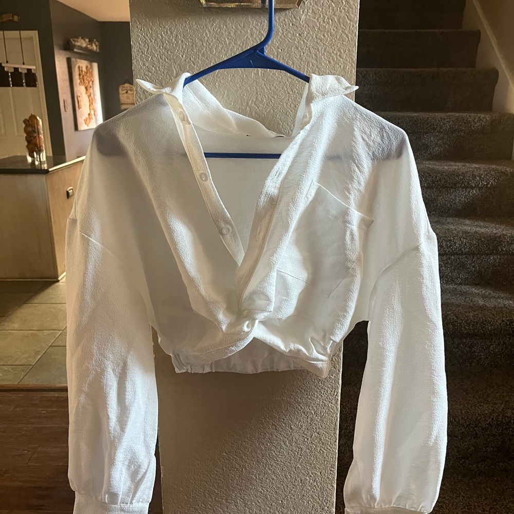 Cute white collard crop top